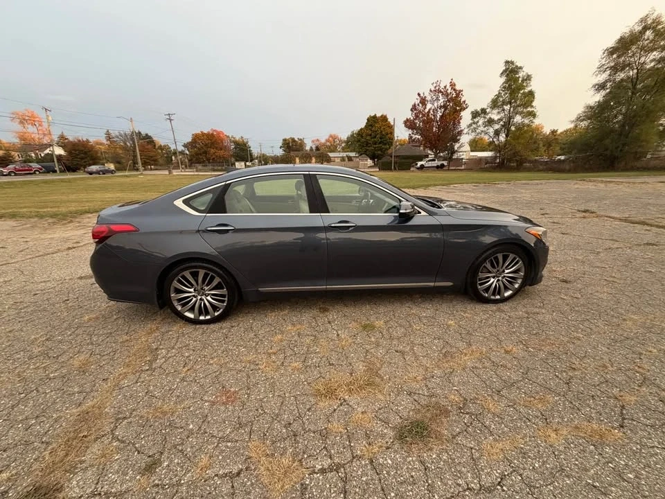 2015 Hyundai Genesis - Image 4 of 12