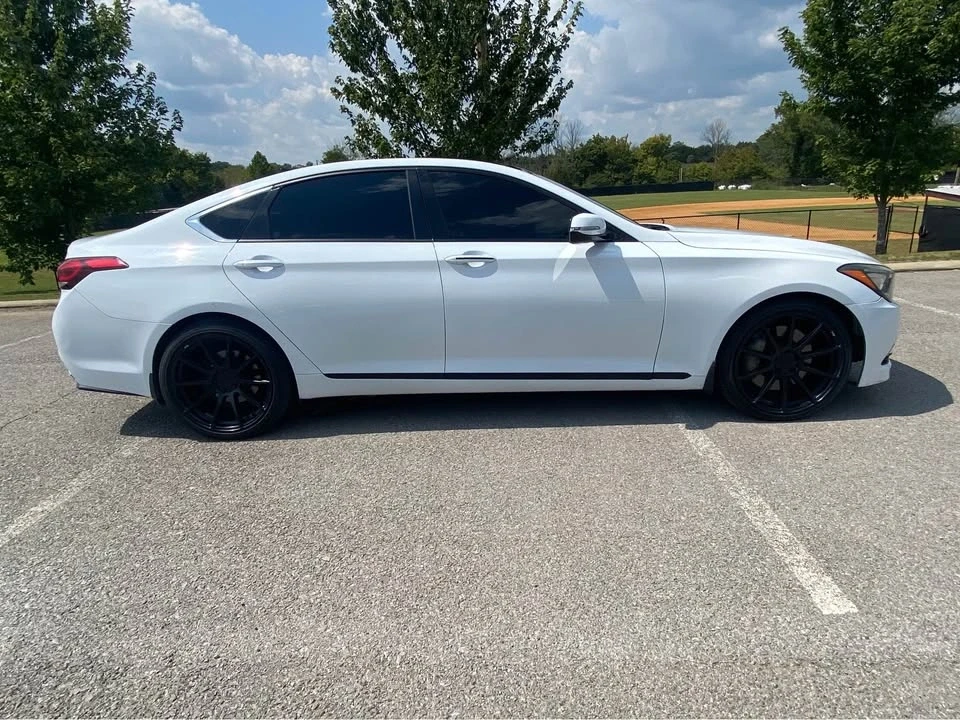 2015 Hyundai Genesis - Image 5 of 17