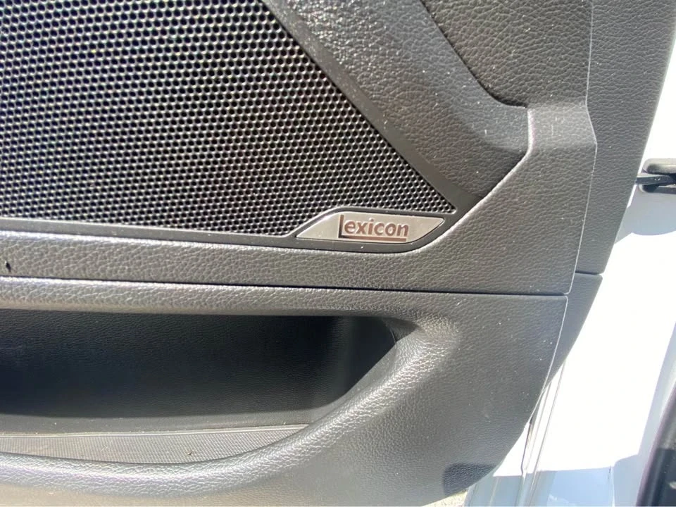 2015 Hyundai Genesis - Image 17 of 17