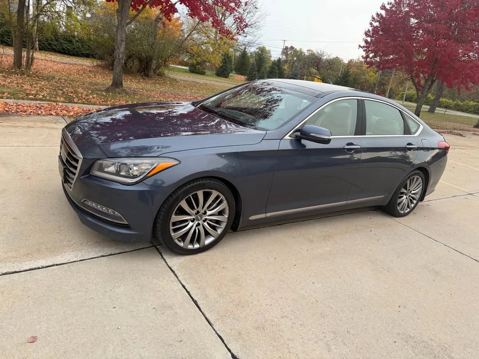 2015 Hyundai Genesis - Image 4 of 15