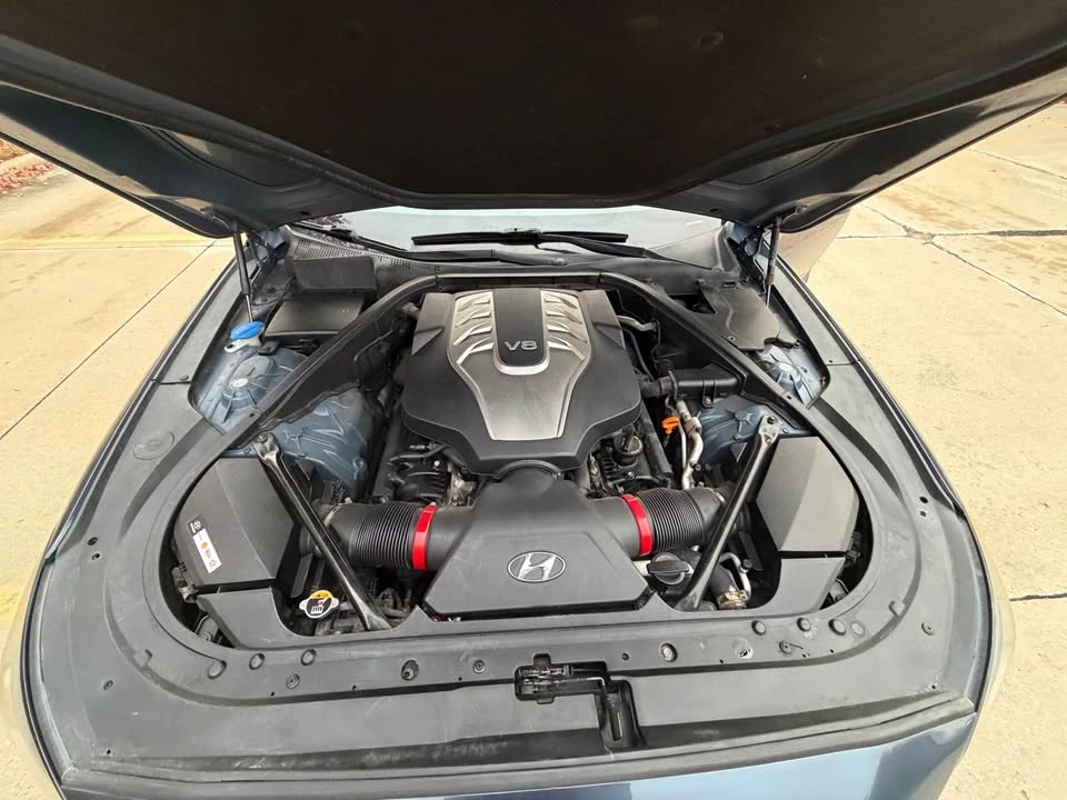 2015 Hyundai Genesis - Image 7 of 15