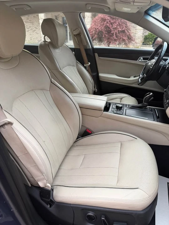2015 Hyundai Genesis - Image 13 of 15