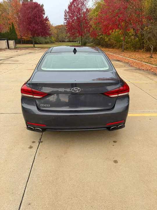 2015 Hyundai Genesis - Image 6 of 15