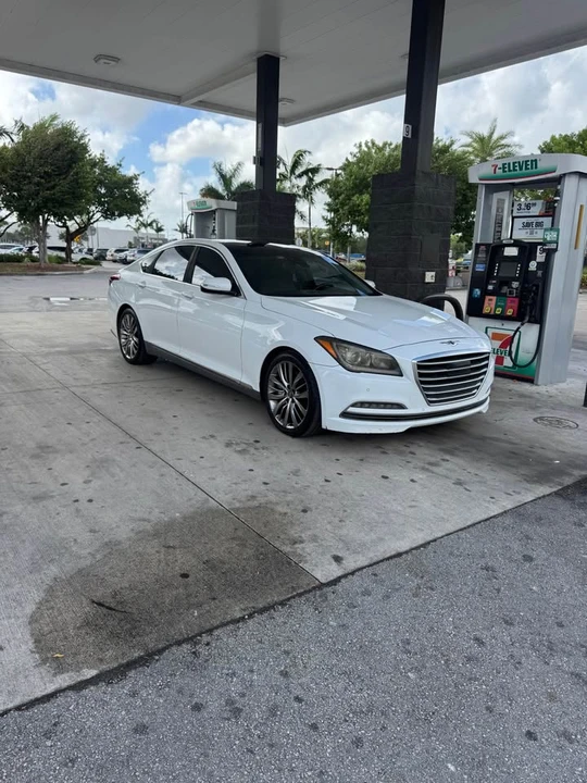 2015 Hyundai Genesis - Image 3 of 12