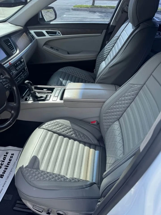2015 Hyundai Genesis - Image 9 of 12