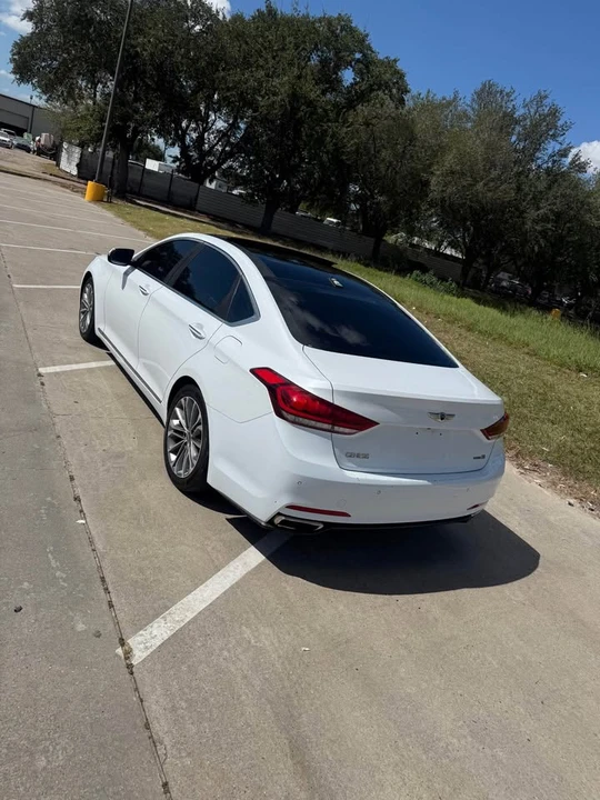 2015 Hyundai Genesis - Image 6 of 10
