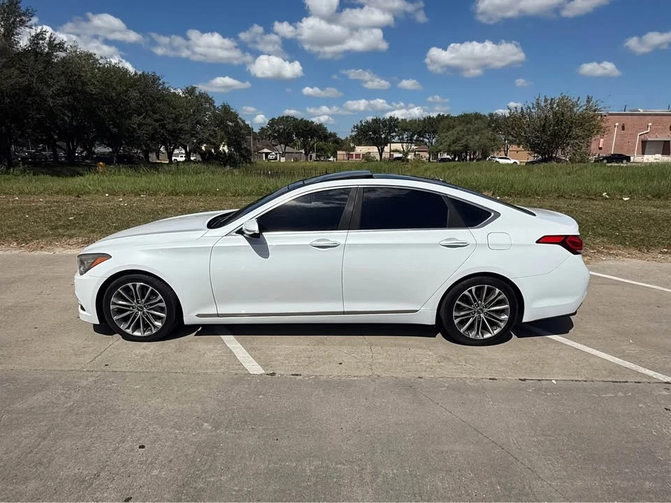 2015 Hyundai Genesis - Image 4 of 10