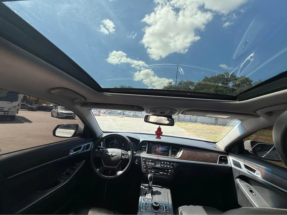 2015 Hyundai Genesis - Image 10 of 10