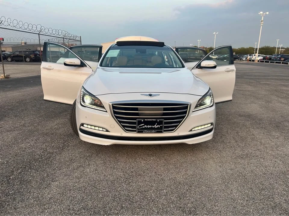 2015 Hyundai Genesis - Image 10 of 15