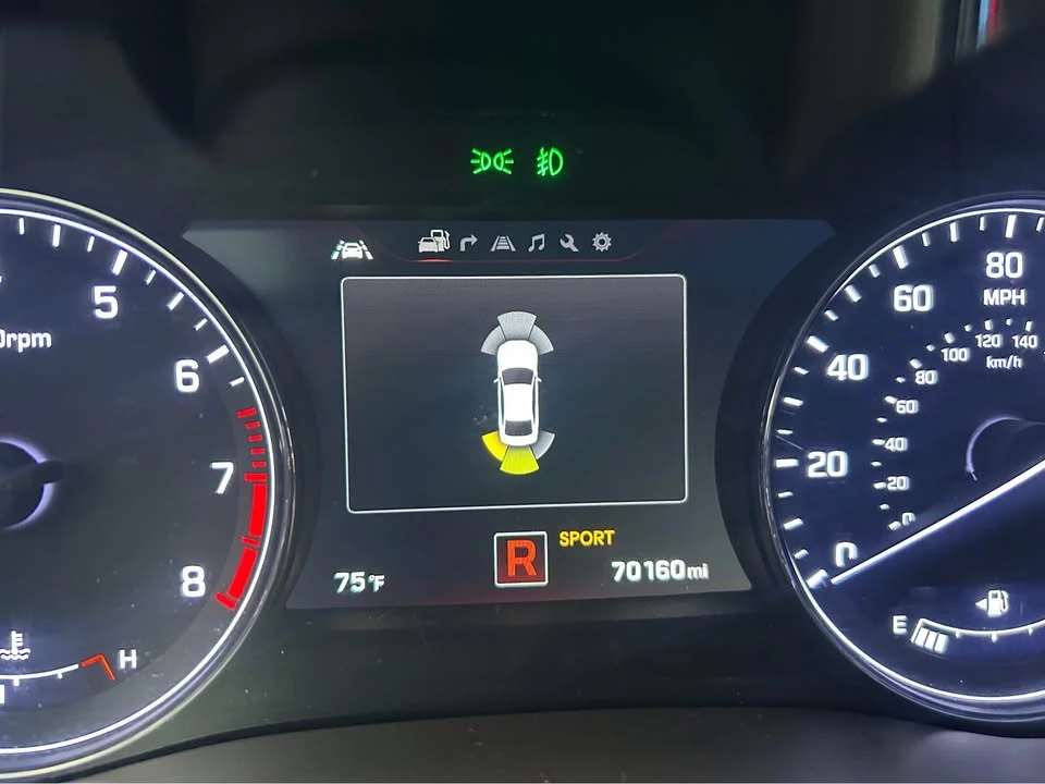 2015 Hyundai Genesis - Image 15 of 15