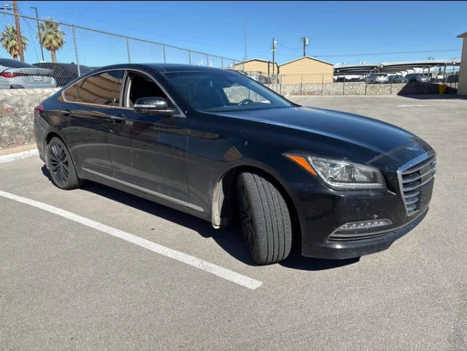 2015 Hyundai Genesis - Image 2 of 8