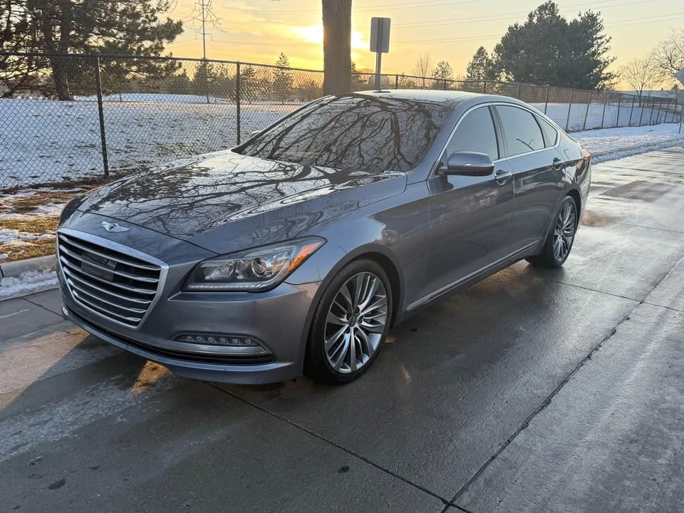 2015 Hyundai Genesis - Image 2 of 12