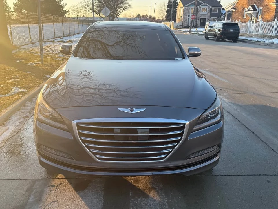2015 Hyundai Genesis - Image 5 of 12