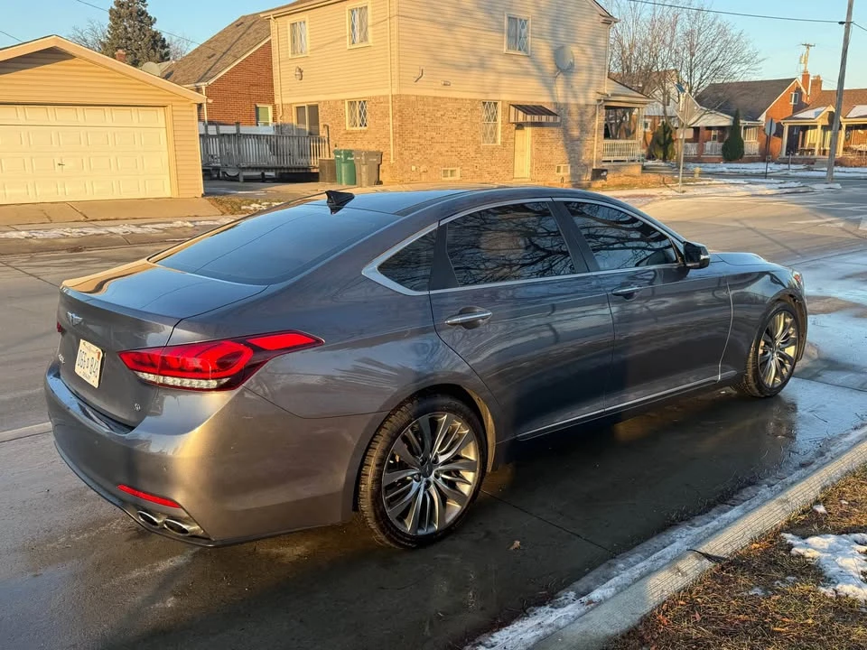 2015 Hyundai Genesis - Image 4 of 12