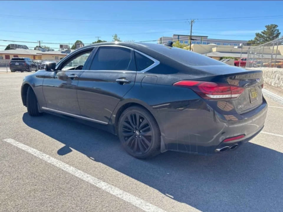 2015 Hyundai Genesis - Image 4 of 8