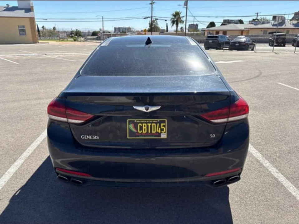 2015 Hyundai Genesis - Image 5 of 8