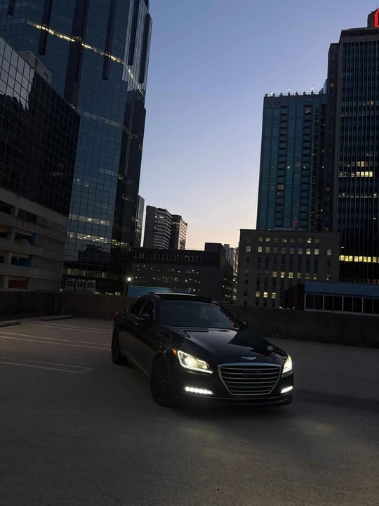 2015 Hyundai Genesis - Image 5 of 6