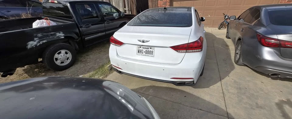 2015 Hyundai Genesis - Image 5 of 5