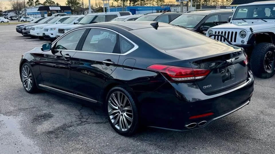 2015 Hyundai Genesis - Image 5 of 20
