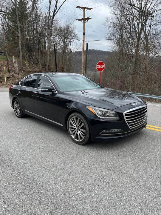 2015 Hyundai Genesis - Image 7 of 14