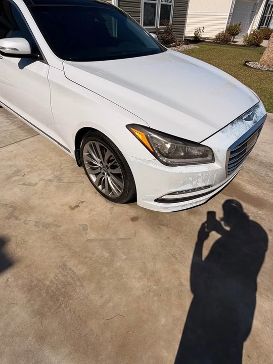 2015 Hyundai Genesis - Image 2 of 15