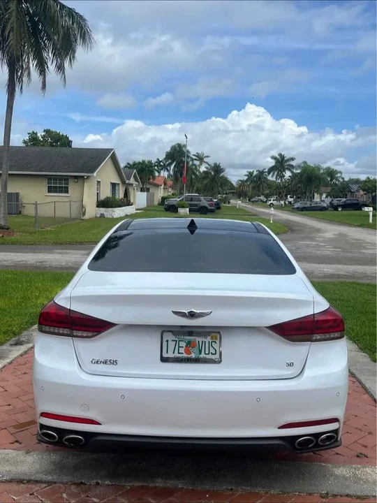 2015 Hyundai Genesis - Image 3 of 5