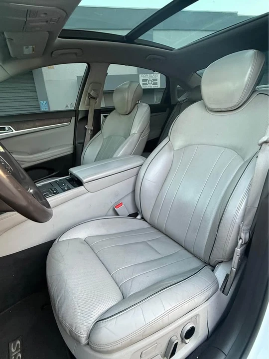 2015 Hyundai Genesis - Image 6 of 14