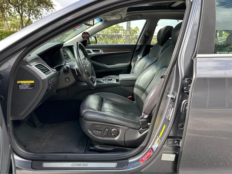 2015 Hyundai Genesis - Image 19 of 19
