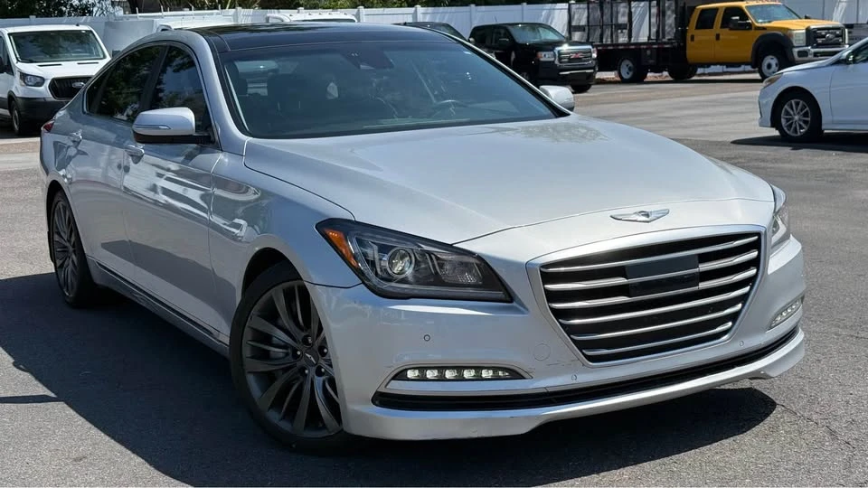 2015 Hyundai Genesis - Image 3 of 18
