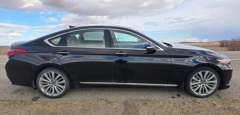 2015 Hyundai Genesis - Image 5 of 13