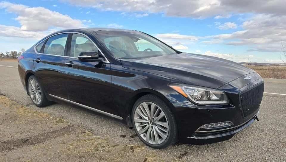 2015 Hyundai Genesis - Image 4 of 13
