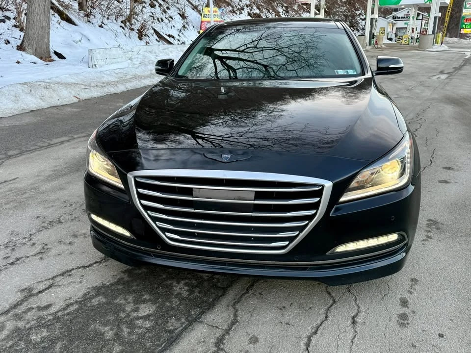 2015 Hyundai Genesis - Image 14 of 21