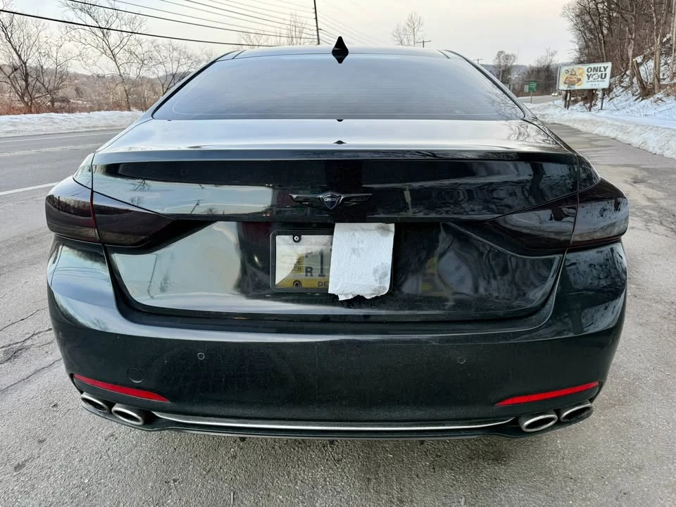 2015 Hyundai Genesis - Image 9 of 21