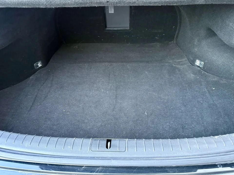 2015 Hyundai Genesis - Image 16 of 21