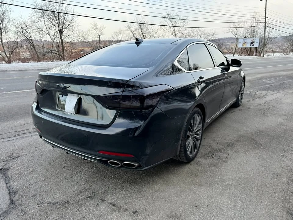 2015 Hyundai Genesis - Image 8 of 21