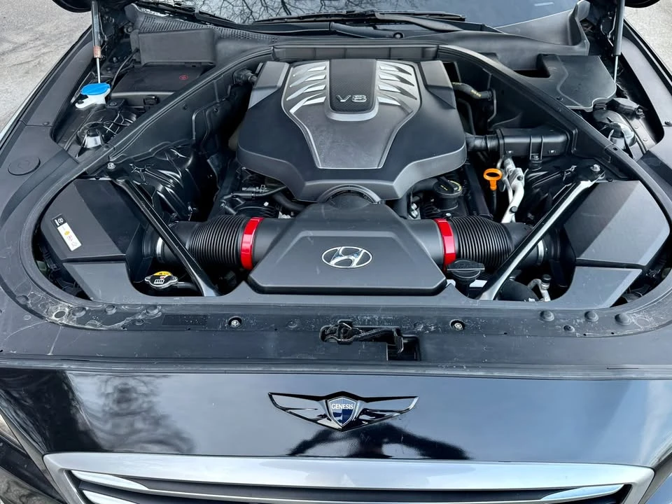 2015 Hyundai Genesis - Image 19 of 21