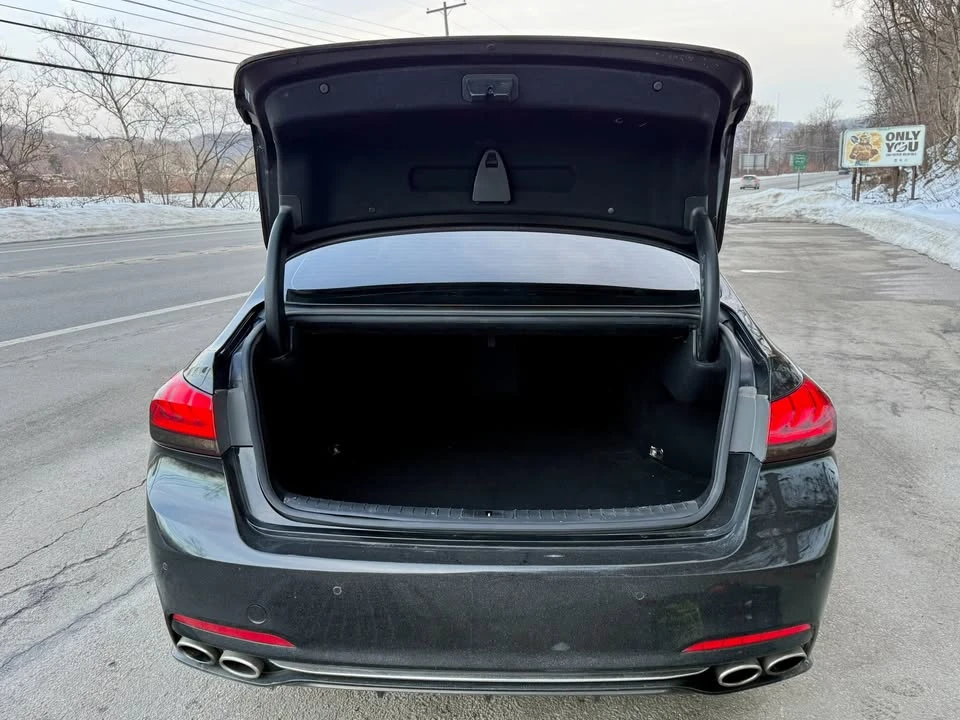 2015 Hyundai Genesis - Image 15 of 21