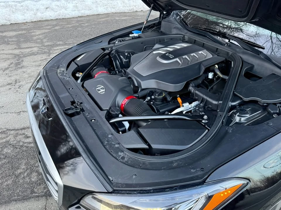 2015 Hyundai Genesis - Image 18 of 21