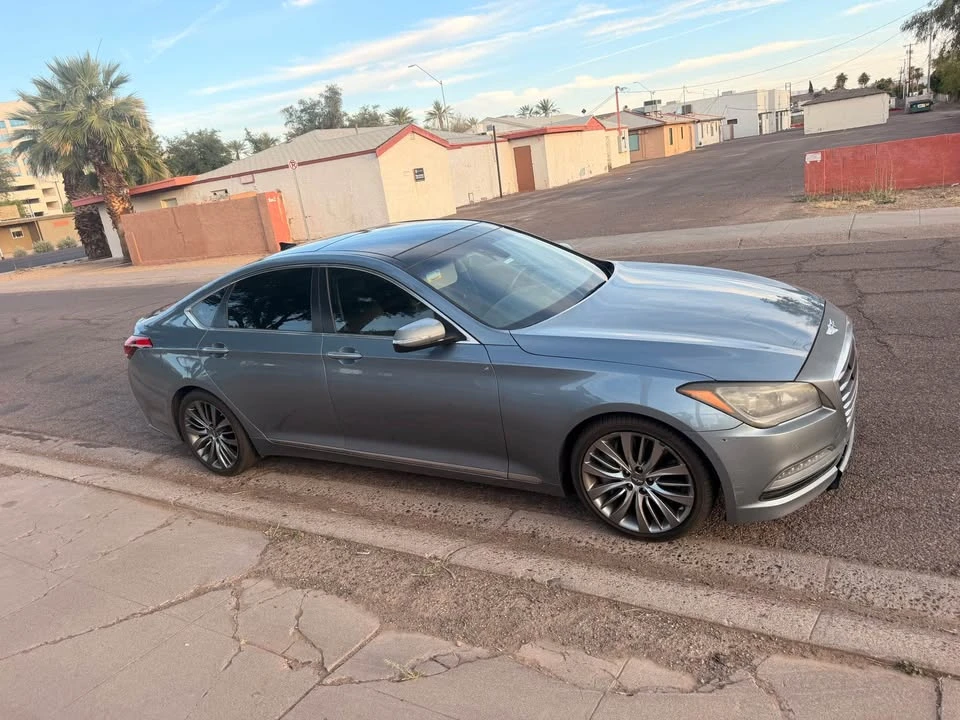 2015 Hyundai Genesis - Image 5 of 11