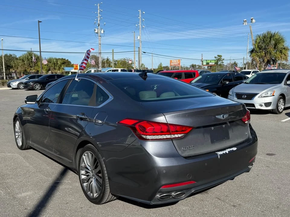 2015 Hyundai Genesis - Image 4 of 17