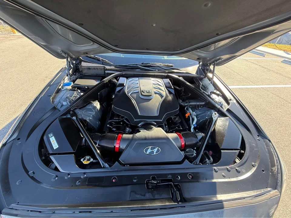 2015 Hyundai Genesis - Image 17 of 17