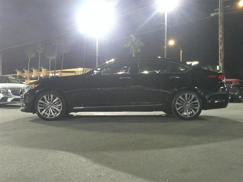 2015 Hyundai Genesis - Image 12 of 20