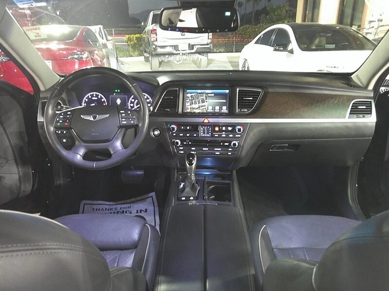 2015 Hyundai Genesis - Image 19 of 20