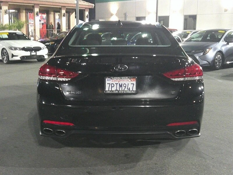 2015 Hyundai Genesis - Image 14 of 20