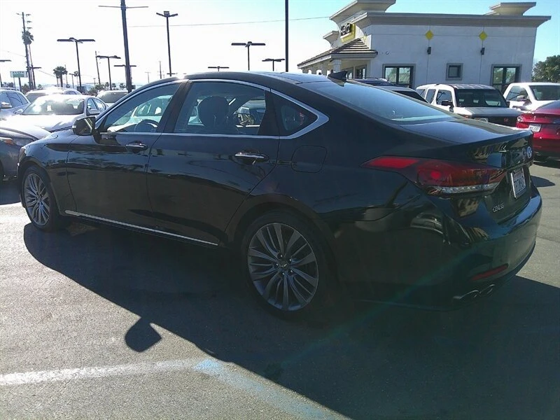 2015 Hyundai Genesis - Image 4 of 20