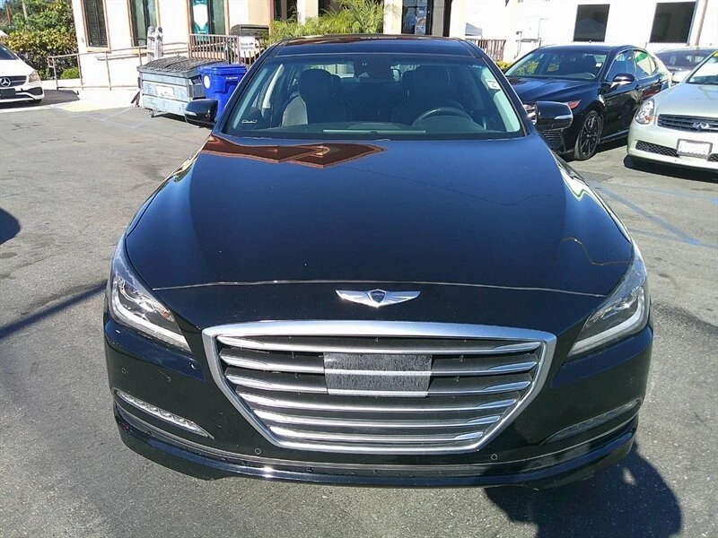 2015 Hyundai Genesis - Image 9 of 20