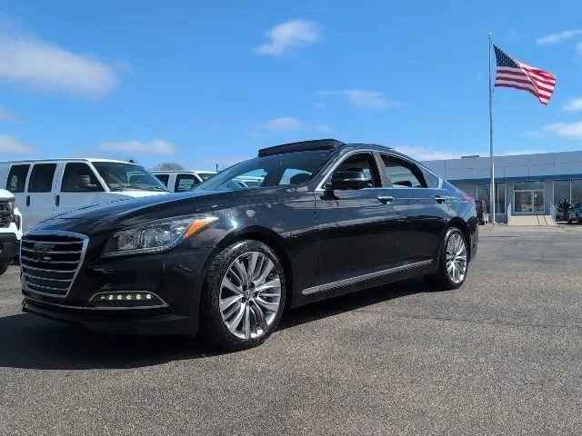 2015 Hyundai Genesis - Image 2 of 16