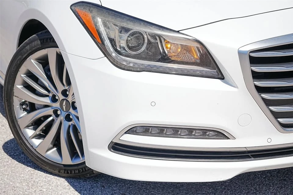 2015 Hyundai Genesis - Image 3 of 10