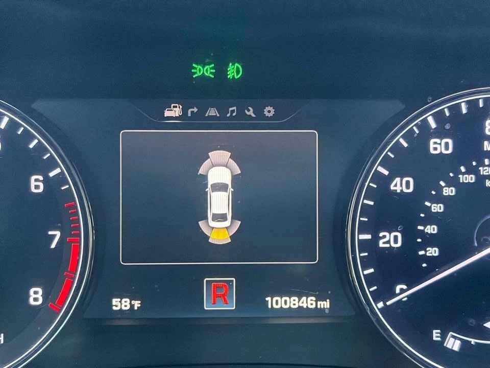 2015 Hyundai Genesis - Image 18 of 20