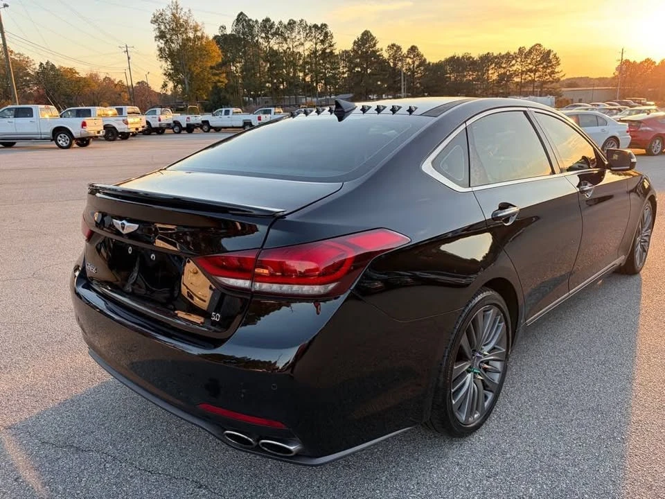 2015 Hyundai Genesis - Image 8 of 20